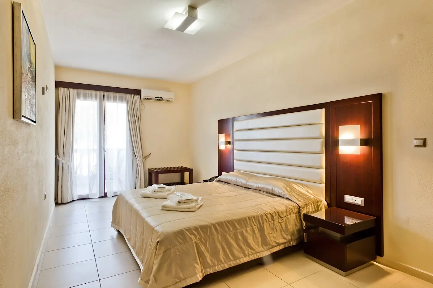 Accommodation at Socrates Studios